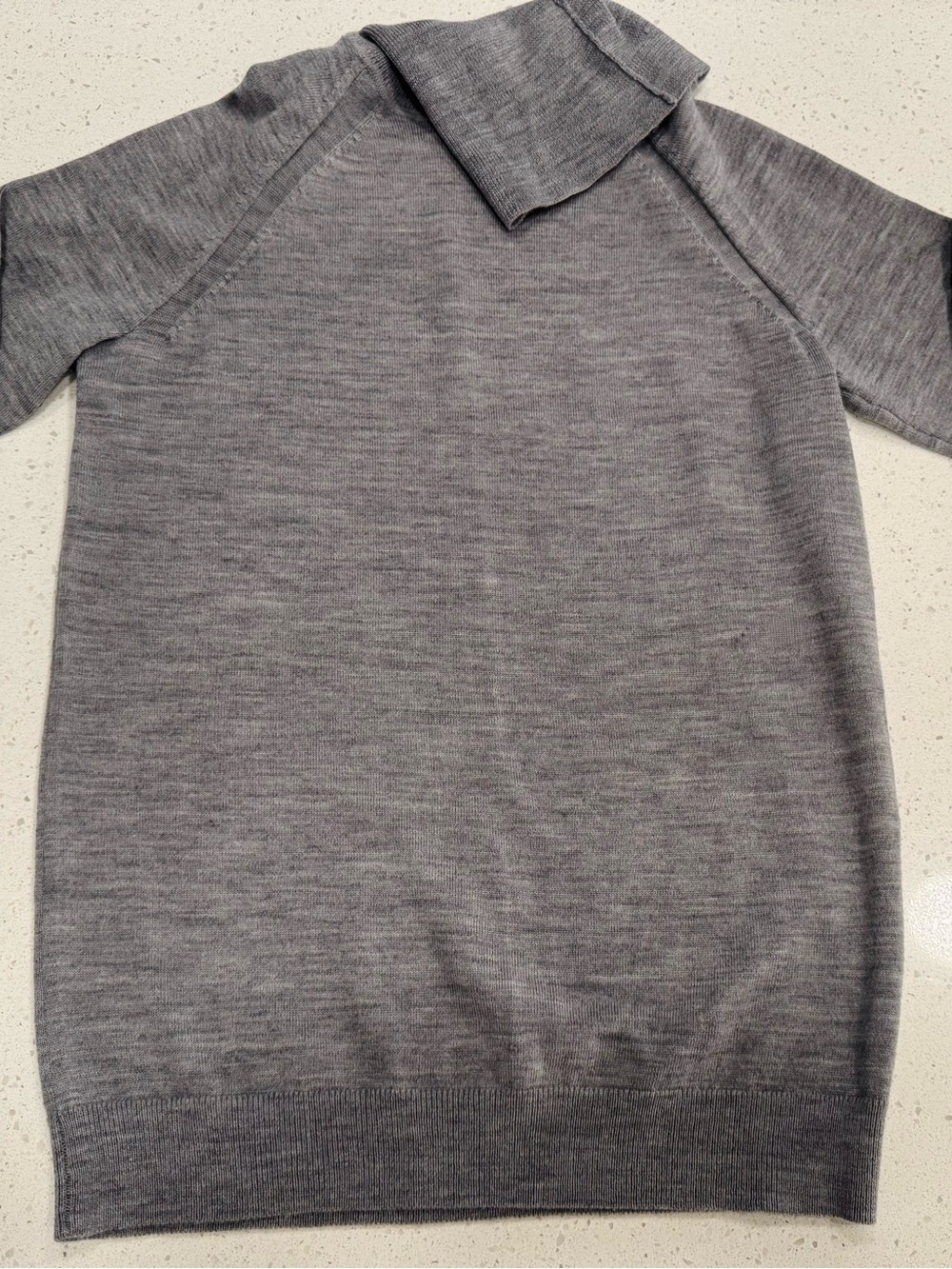 Gap 100% Extra Fine Merino Wool Women's turtleneck‎ sweater in size XS
